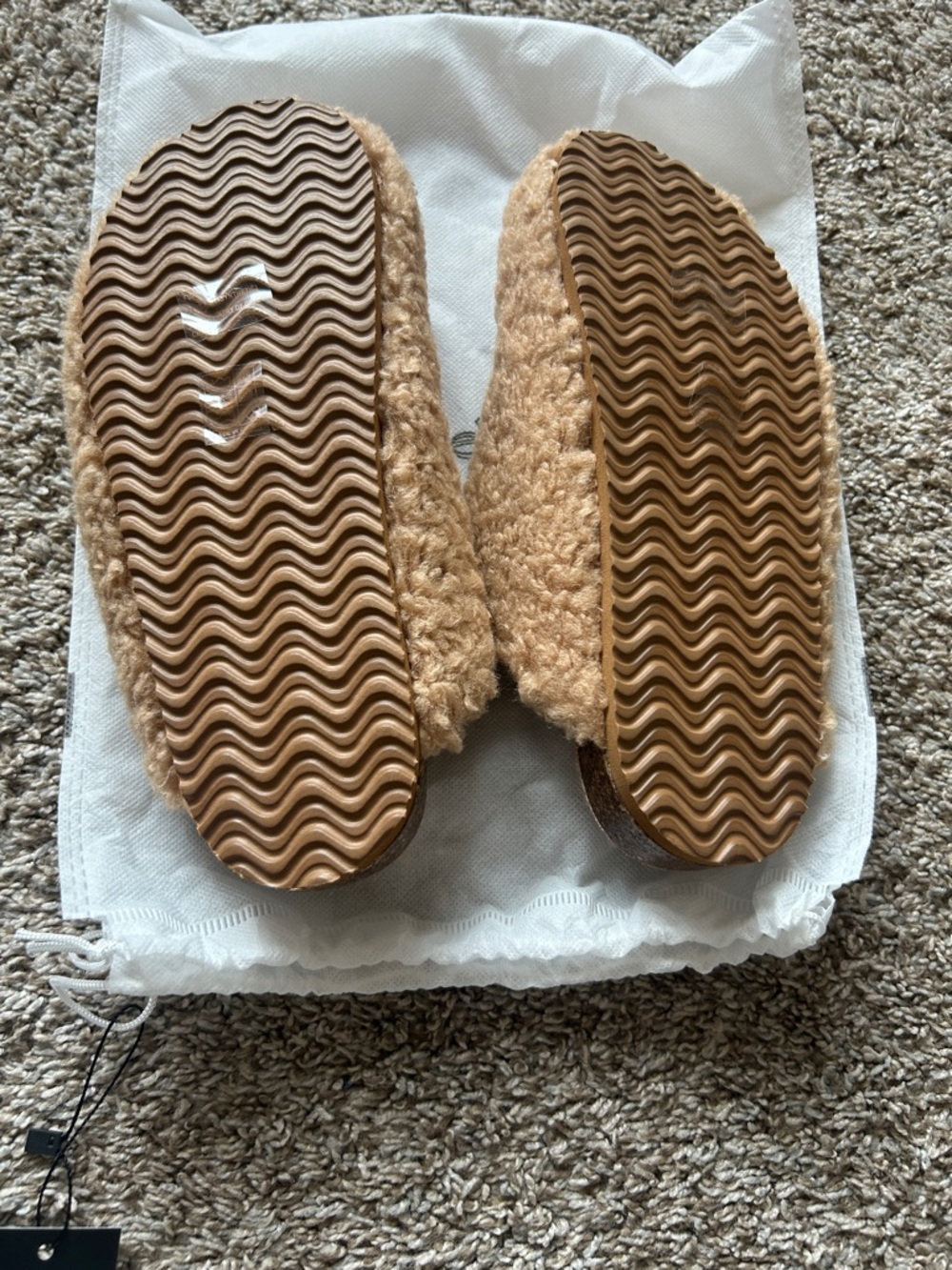 INTENTIONALLY BLANK Kids Sherpa Slippers - Tan - Picture 3 of 7
